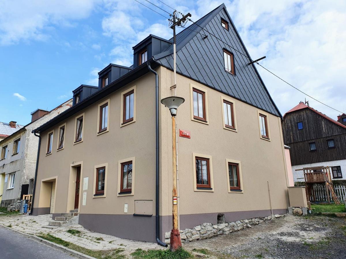 Apartmany U Muzea Horní Blatná Екстериор снимка